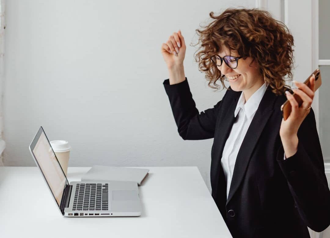 Reduce Office Costs with Workplace Analytics | LIZ Smart Office